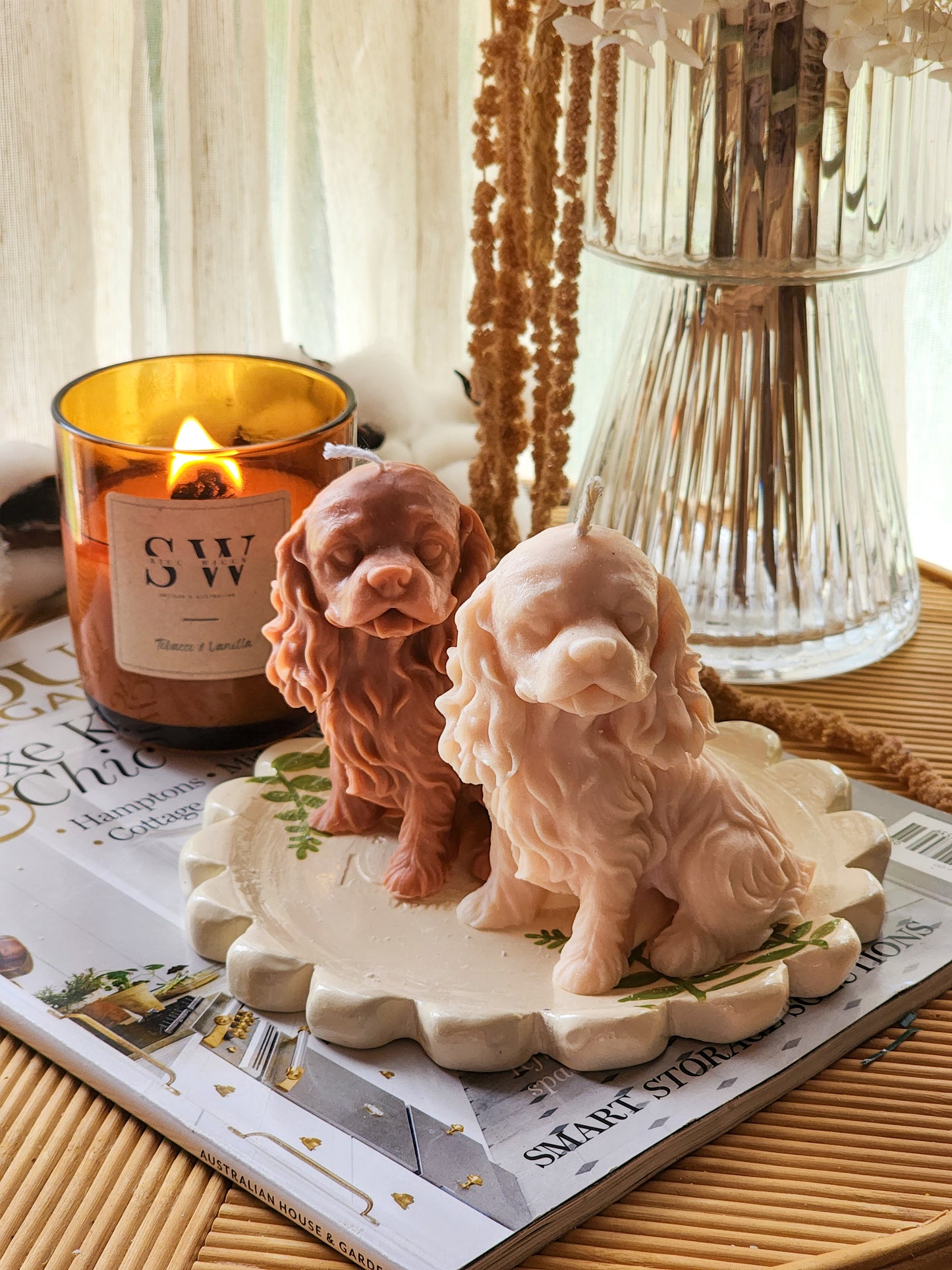Spaniel Doggo Pillar